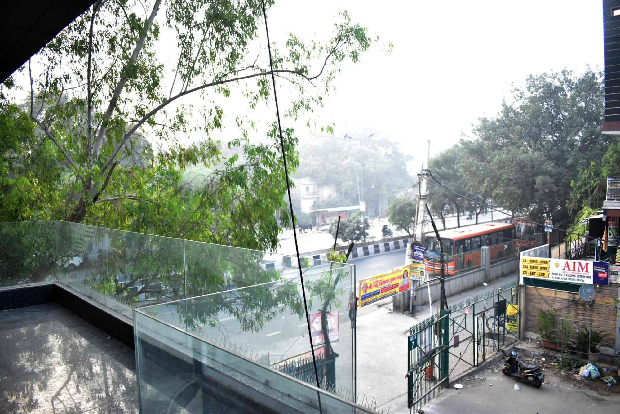 Hotel Cullinan By Qotel Janakpuri Delhi  Exterior foto