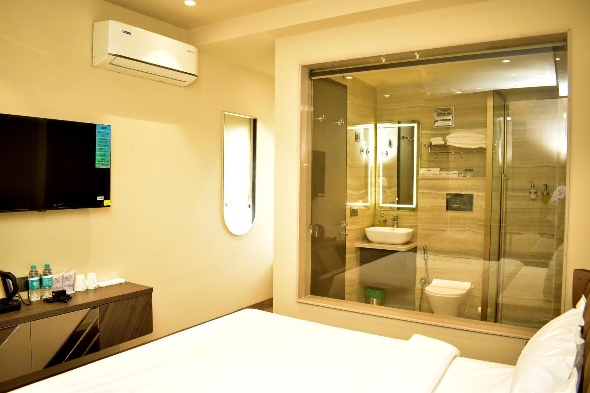 Hotel Cullinan By Qotel Janakpuri Delhi  Exterior foto