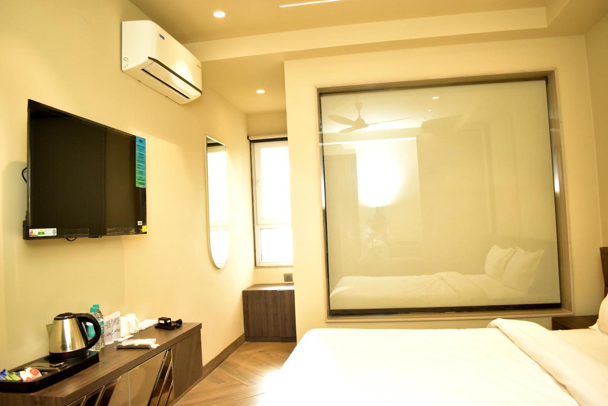 Hotel Cullinan By Qotel Janakpuri Delhi  Exterior foto